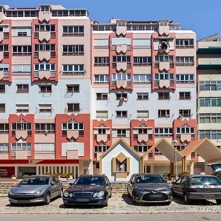 Remarkable 1 Bedroom Apartment Кошта-да-Капарика Экстерьер фото